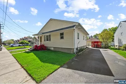 304 Gilbert Avenue, Elmwood Park, NJ 07407 - Photo 29