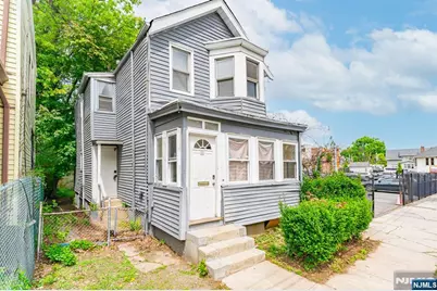 11 Sunset Avenue, Newark, NJ 07106 - Photo 1