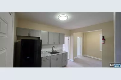 120 Sunset Avenue, Newark, NJ 07106 - Photo 3