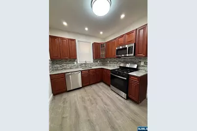811 13th Street, Newark, NJ 07108 - Photo 1
