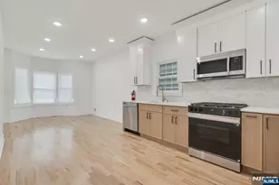 196 Taylor St, Orange, NJ 07050 - Photo 3