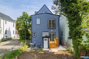 196 Taylor St, Orange, NJ 07050 - Photo 19