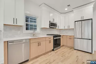 196 Taylor St, Orange, NJ 07050 - Photo 1