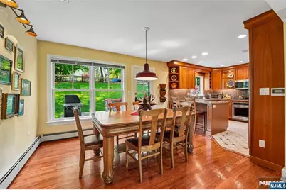 95 Knollton Road, Allendale, NJ 07401 - Photo 9