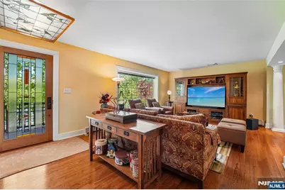 95 Knollton Road, Allendale, NJ 07401 - Photo 5