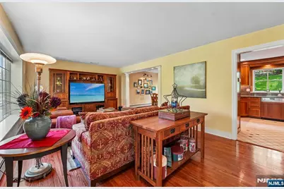95 Knollton Road, Allendale, NJ 07401 - Photo 7