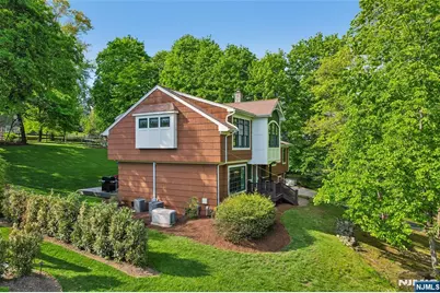 95 Knollton Road, Allendale, NJ 07401 - Photo 37