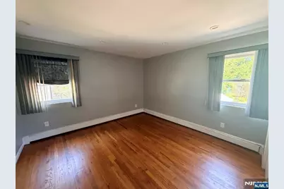 257 Desoto Place 1 #1, Cliffside Park, NJ 07010 - Photo 3
