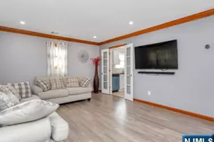 54 Parkway, Rochelle Park Township, NJ 07662 - Photo 3