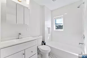 37 Emmet, Newark, NJ 07114 - Photo 3