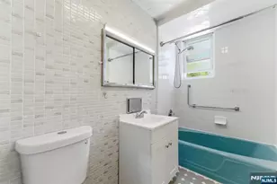 773 Kingsland Ave, Ridgefield, NJ 07657 - Photo 11