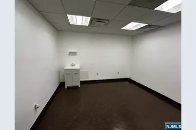 77 Prospect Avenue 1K #1K, Hackensack, NJ 07601 - Photo 5