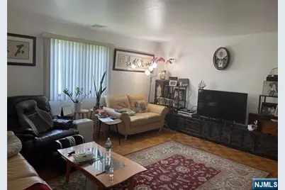 167 Roosevelt 1Fl #1Fl, Palisades Park, NJ 07650 - Photo 5