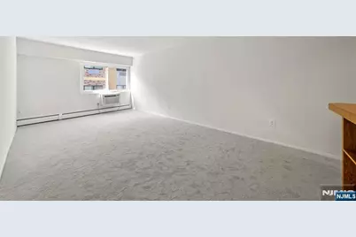 333 Grand Avenue 2N #2N, Palisades Park, NJ 07650 - Photo 9
