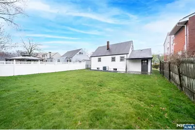 21 Mary Street, Lodi, NJ 07644 - Photo 19