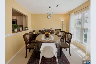 559 Ridge Lane, Fort Lee, NJ 07024 - Photo 3