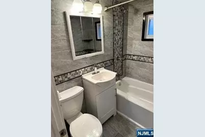 67 Chamberlain Avenue 2 #2, Elmwood Park, NJ 07407 - Photo 11