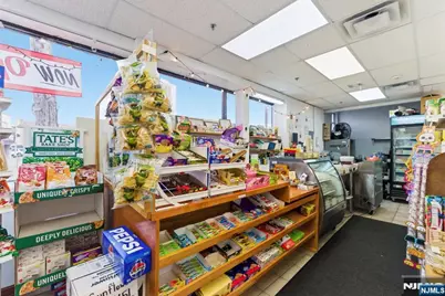 329 Broad, Bloomfield, NJ 07039 - Photo 17