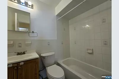 22 Wakeman Avenue 2nd Fl. #2nd fl., Newark, NJ 07104 - Photo 11
