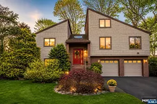 4 Lesa Ln, Hillsdale, NJ 07642 - Photo 1
