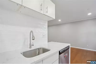56 68th Street 7 #7, Guttenberg, NJ 07093 - Photo 3