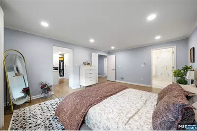 639 Pawnee Lane, Franklin Lakes, NJ 07417 - Photo 21