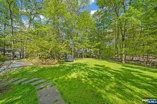 639 Pawnee Ln, Franklin Lakes, NJ 07417 - Photo 45