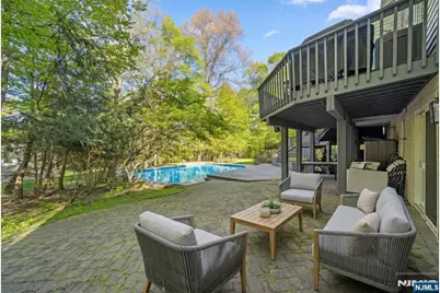 639 Pawnee Lane, Franklin Lakes, NJ 07417 - Photo 37
