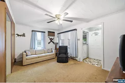 116 Hamilton Avenue, Fairview, NJ 07022 - Photo 11
