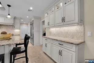 309 Windham Ct, Wyckoff Township, NJ 07481 - Photo 7