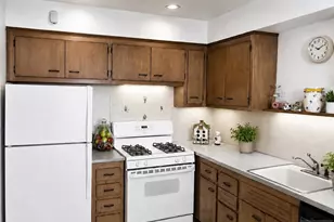 55 Schuyler Ave 8, North Arlington, NJ 07031 - Photo 3