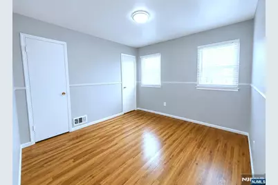 17 Daka Court 2 #2, Bloomfield, NJ 07003 - Photo 5