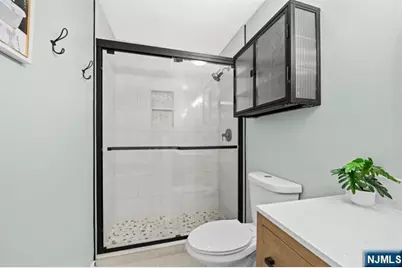 915 Madison Street 5E #5E, Hoboken, NJ 07030 - Photo 13