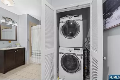915 Madison Street 5E #5E, Hoboken, NJ 07030 - Photo 17
