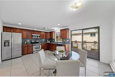 433 1st Street B #B, Palisades Park, NJ 07650 - Photo 15