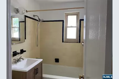50 S 1st 4 B #4 B, Bergenfield, NJ 07621 - Photo 7