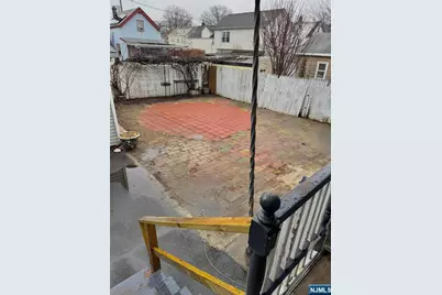 383-385 Dakota Street, Paterson, NJ 07503 - Photo 11