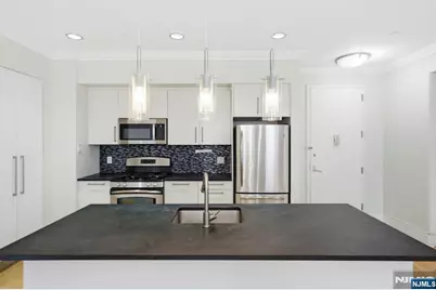 4 Beacon Way 1404 #1404, Jersey City, NJ 07304 - Photo 11
