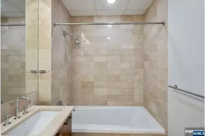 4 Beacon Way 1404 #1404, Jersey City, NJ 07304 - Photo 5
