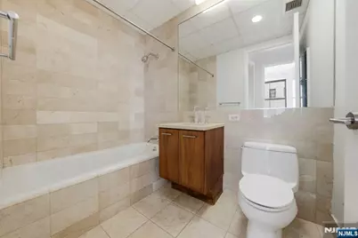 4 Beacon Way 1404 #1404, Jersey City, NJ 07304 - Photo 15