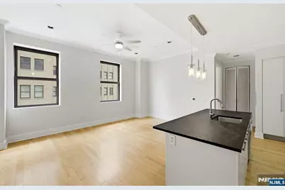 4 Beacon Way 1404 #1404, Jersey City, NJ 07304 - Photo 3