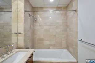 4 Beacon Way 1404, Jersey City, NJ 07304 - Photo 15