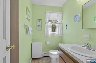 74 Van Blarcom Ln, Wyckoff Township, NJ 07481 - Photo 21