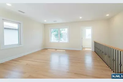 33 Van Dyke Street, Wallington, NJ 07057 - Photo 17