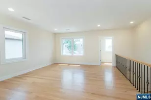 33 Van Dyke St, Wallington, NJ 07057 - Photo 17