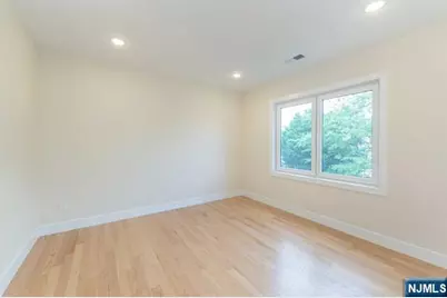 33 Van Dyke Street, Wallington, NJ 07057 - Photo 7
