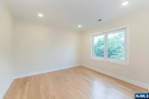 33 Van Dyke St, Wallington, NJ 07057 - Photo 7
