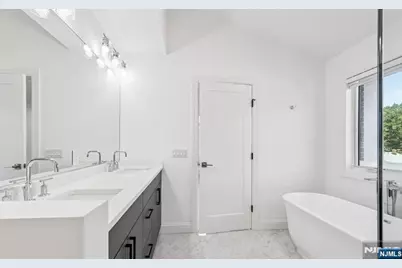 309 7th 1 #1, Palisades Park, NJ 07650 - Photo 13