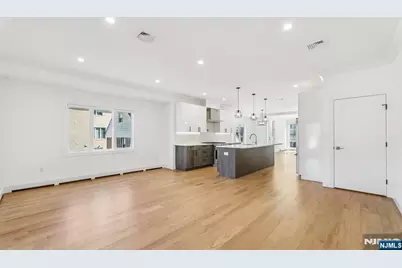 309 7th 1 #1, Palisades Park, NJ 07650 - Photo 7