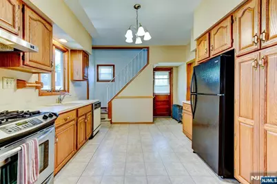 61 Yale Street, Nutley, NJ 07110 - Photo 19